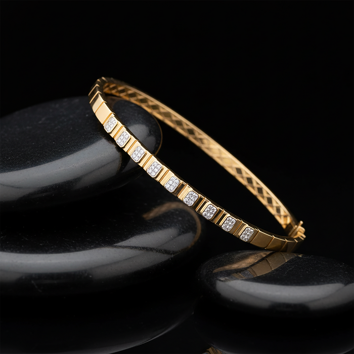 Baguette Diamond Bar Bangle Bracelet in 14K Yellow Gold