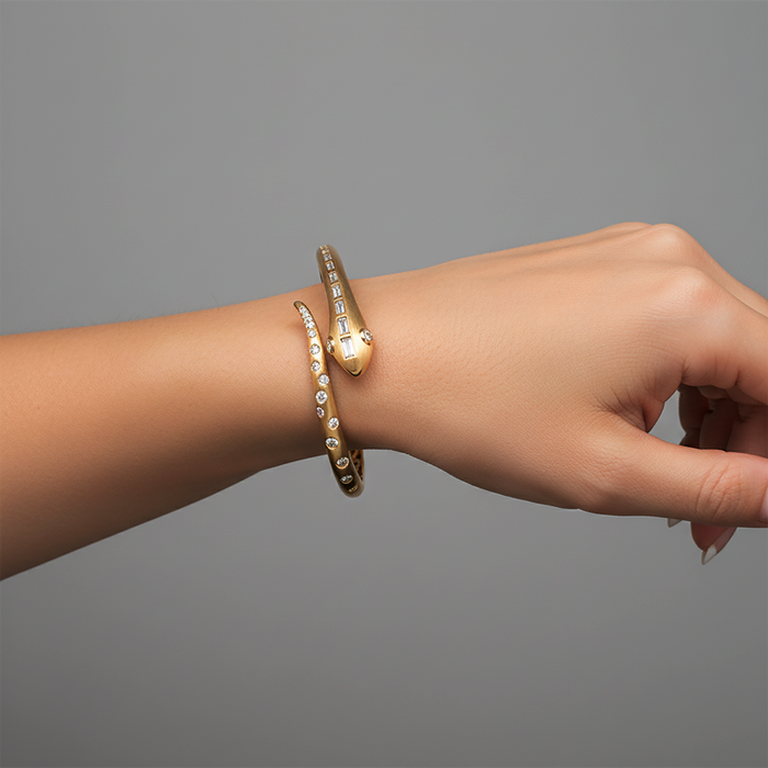 Luxe Diamond Bangle Bracelet in 14K Yellow Gold