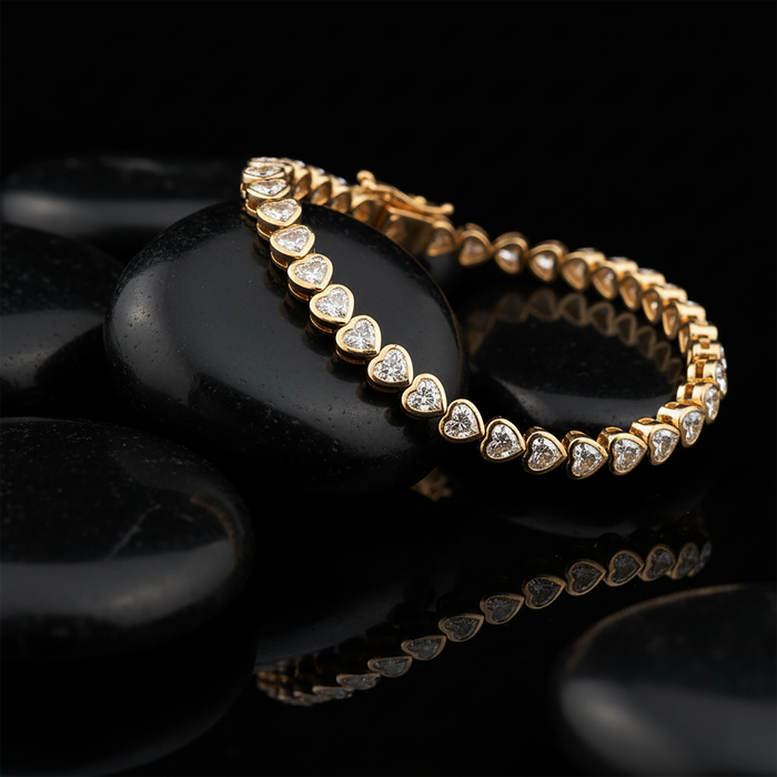 Lush Emerald Tennis Diamond Bracelet in 14K Yellow Gold