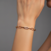 Interlocking Diamond Set Paperclip Bracelet in 14K Gold