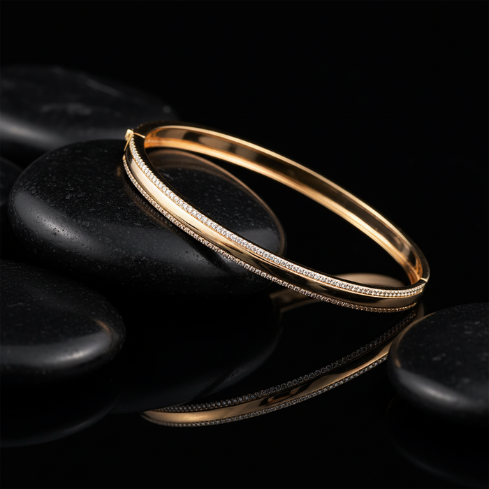 Exquisite Diamond Bangle Bracelet in 14K Yellow Gold