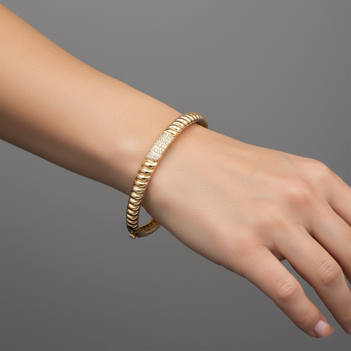 Gilded Radiance Diamond Bangle Bracelet in 14K Yellow Gold