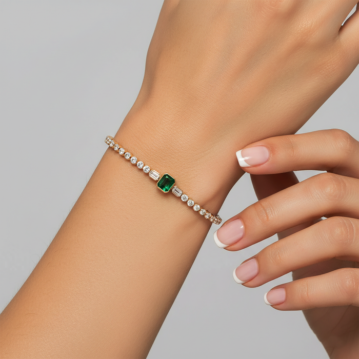 Heirloom Style Tennis Bracelet in 14K Gold