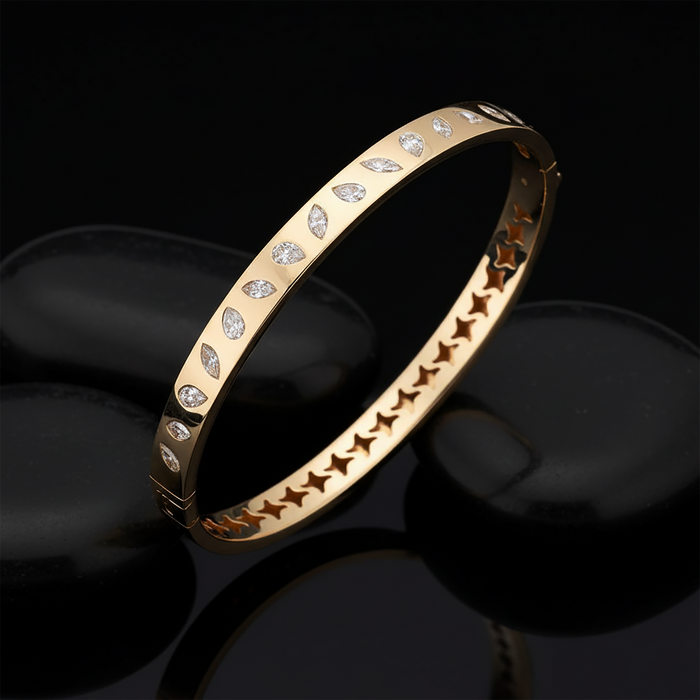 Sylvan Gleam Marquise Diamond Leaf Bracelet in 14K Yellow Gold