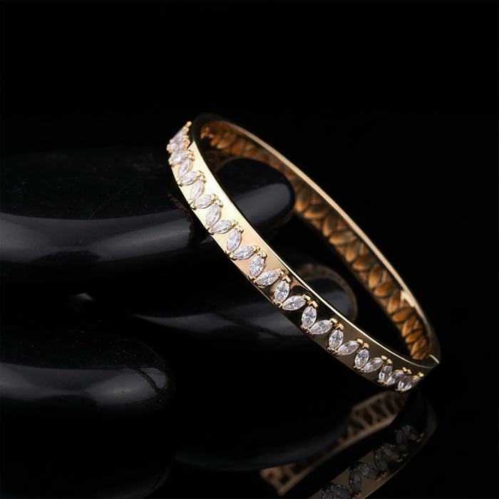 Edwardian Diamond Bangle Bracelet in 14K Yellow Gold