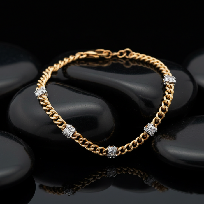 Elegance Diamond Link Bracelet in 14K Yellow Gold