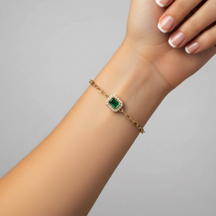 Green Halo Emerald Centre Paperclip Chain Bracelet in 14K Gold