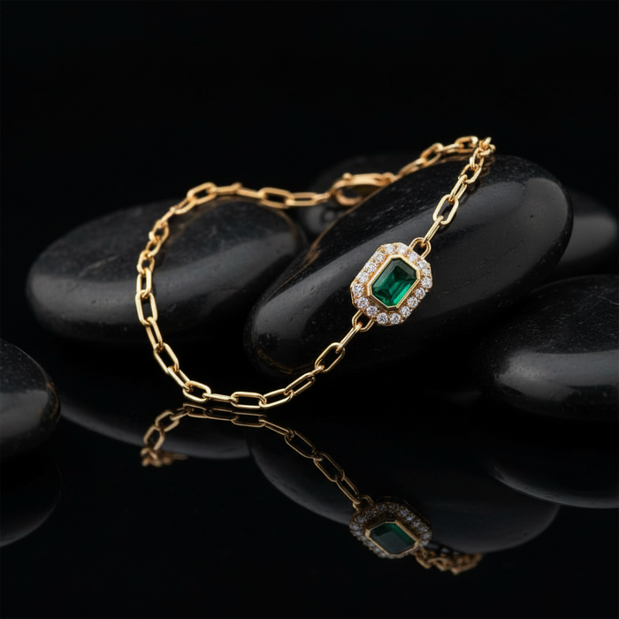 Green Halo Emerald Centre Paperclip Chain Bracelet in 14K Gold
