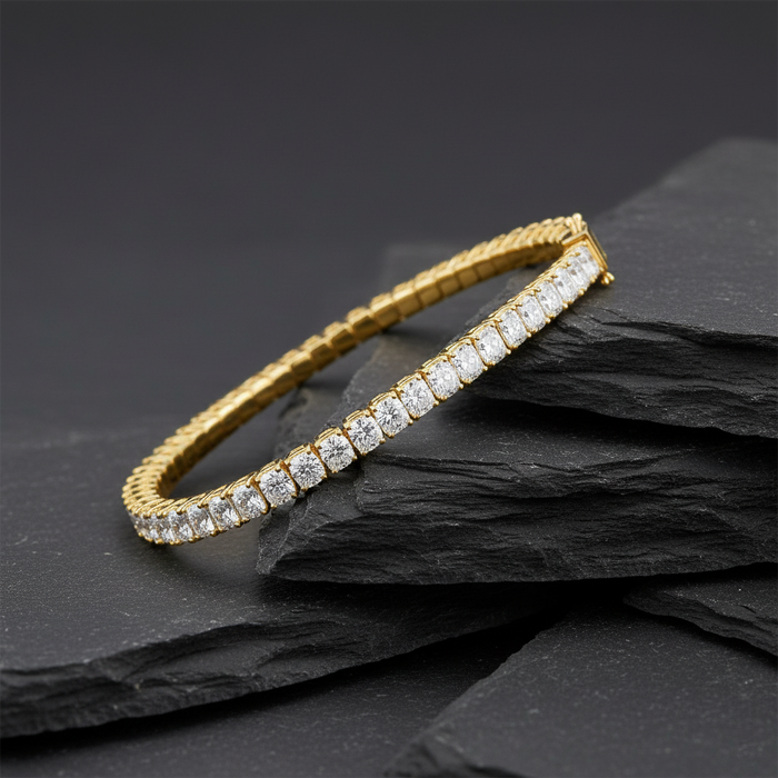 Round Cut Push Back Diamond Stud Bracelet in 18K Gold