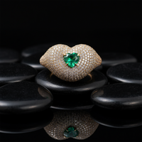 Lips Heart Emerald Diamond Statement Ring in 14K Yellow Gold