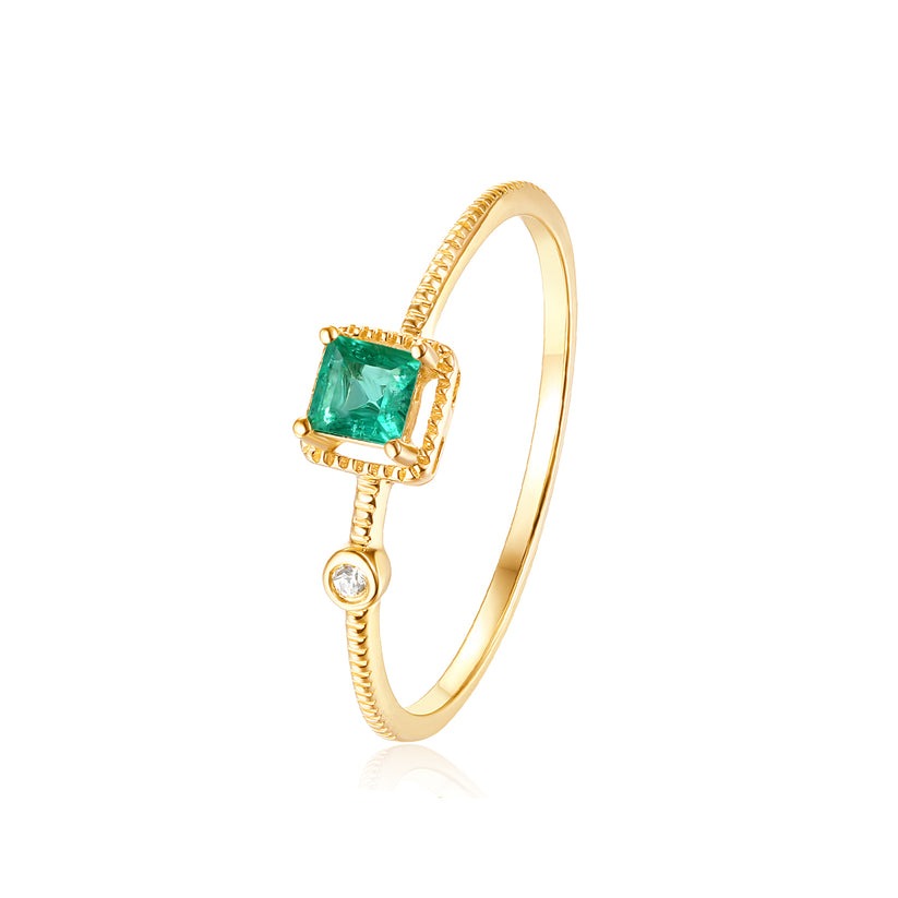 Princess Cut Emerald Round Diamond Accent Ring in 14K Yellow Gold