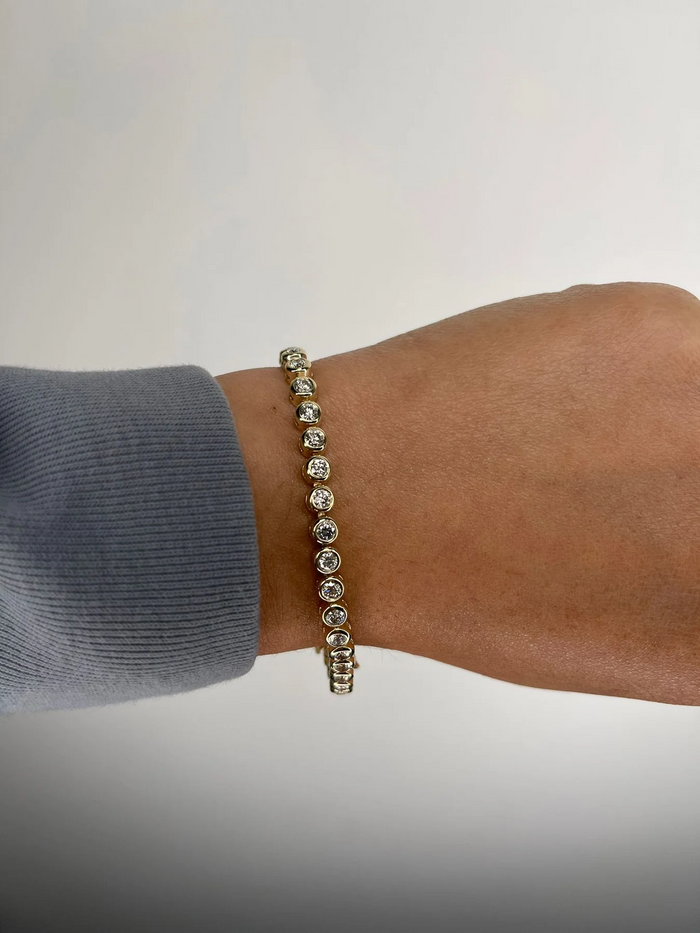 Radiant Bezel Set Round Diamond Tennis Bracelet in 14K Gold