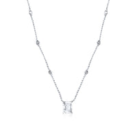 Round Diamond Necklace in 18K Yellow Gold