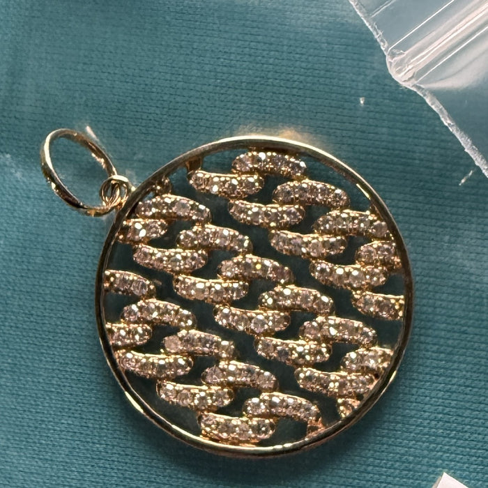 Openwork Chain Medallion Pendant Necklace in 14K Yellow Gold