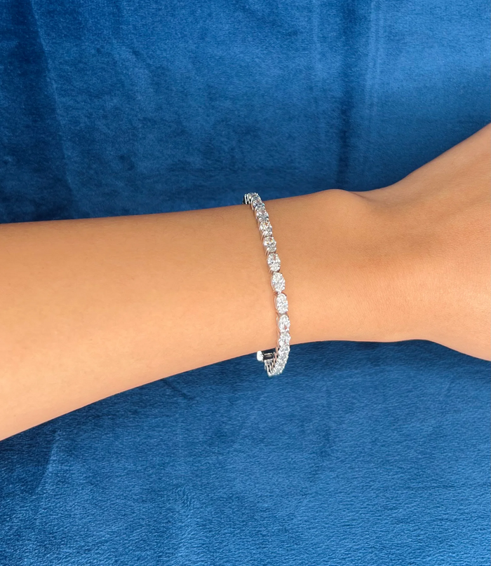 Radiance Diamond Oval Cut Tennis Bracelet in 18K White Gold