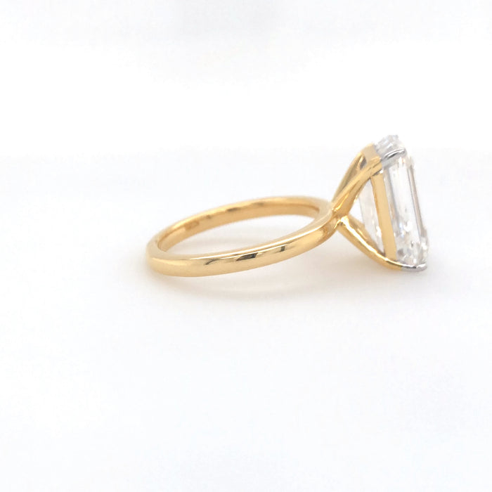 Emerald Cut Solitaire Diamond Ring in 18K Yellow Gold