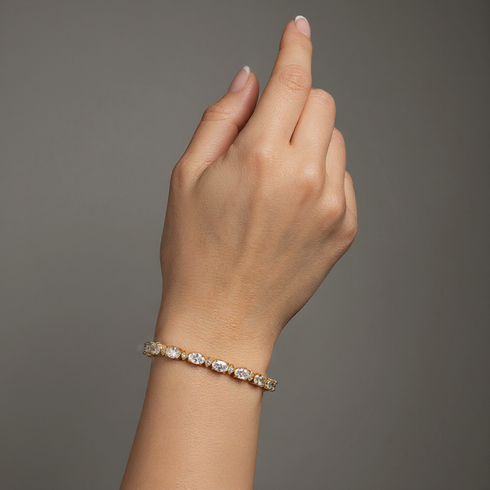 Oval Cut Diamond Tennis Bracelet in 14K Gold