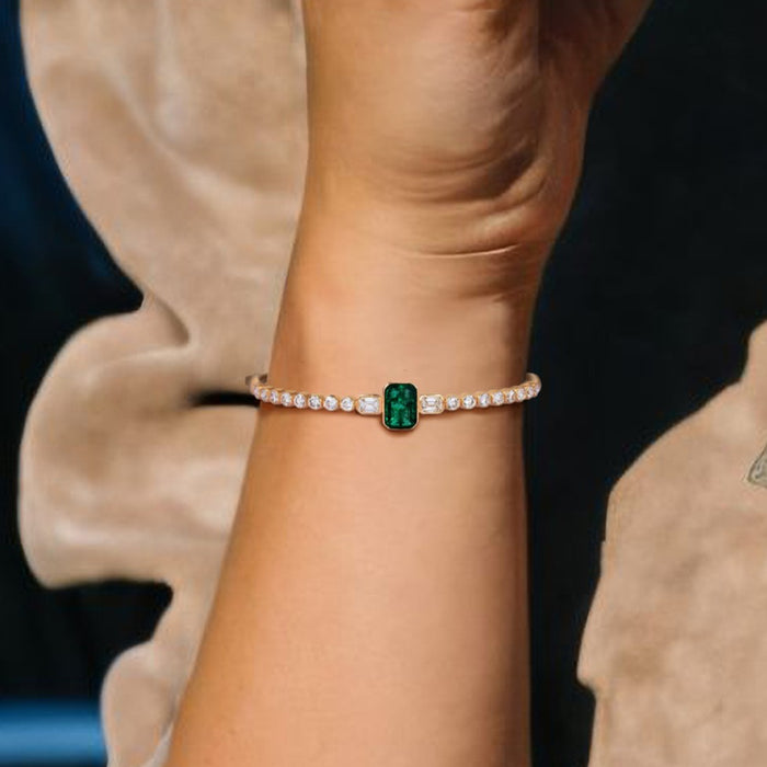 Sleek Shine Diamond Bangle Bracelet in 14K Yellow Gold