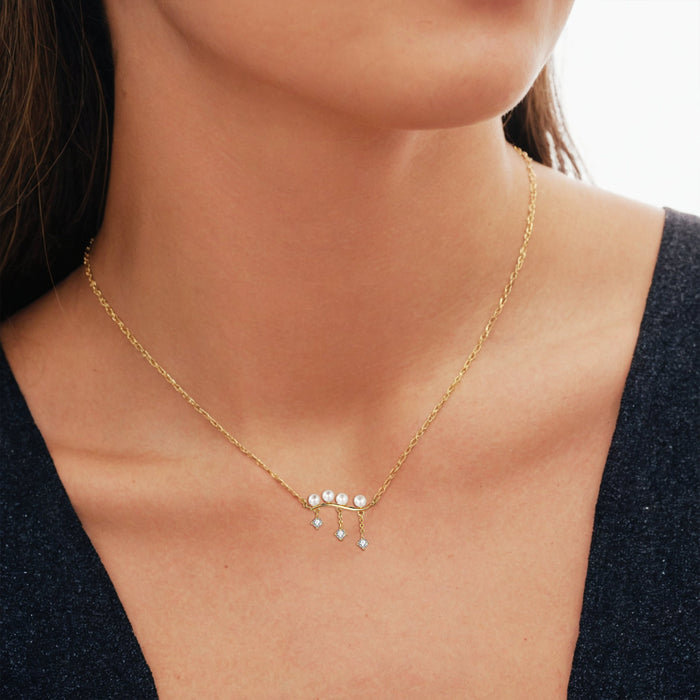 Curved Bar Pearl Round Diamond Necklace in 14K Yellow Gold