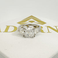 Cushion Cut Engagement Ring in 18K Gold