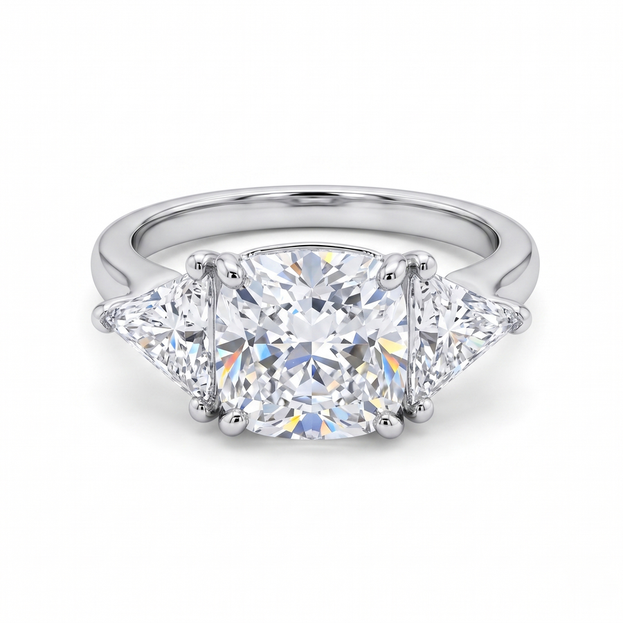 Cushion Cut Engagement Ring in 18K Gold