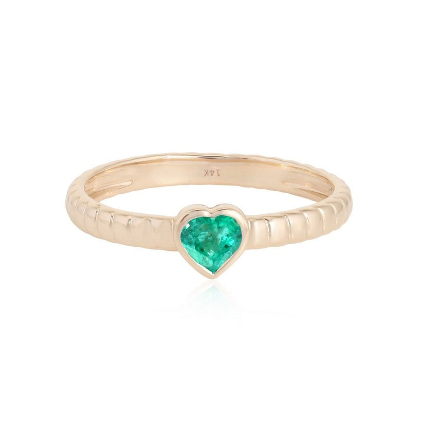 Pure Emerald Pink Sapphire Solitaire Ring in 14K Yellow Gold