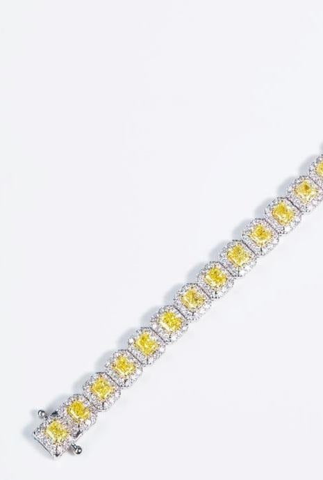 Diamond Flare Tennis Bracelet in 18K Yellow Gold