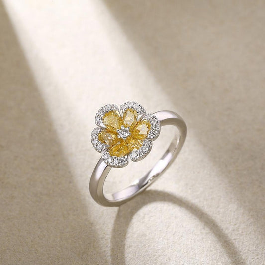 Flower Diamond Signet Ring in 18K White Gold