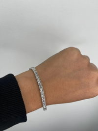 Emerald Cut Diamond Tennis Bracelet in 18K Gold
