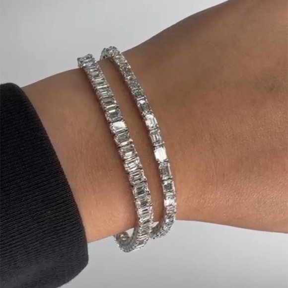 Emerald Platinum Diamond Bracelet in 18K White Gold