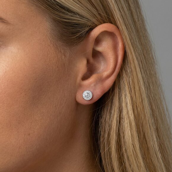 Round Diamonds Push Back Halo Stud Earrings in 14K Gold