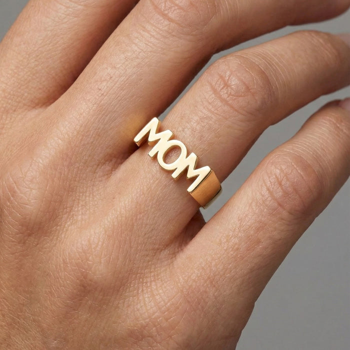 Polished Letter Mom Ring in 14K Yellow Gold
