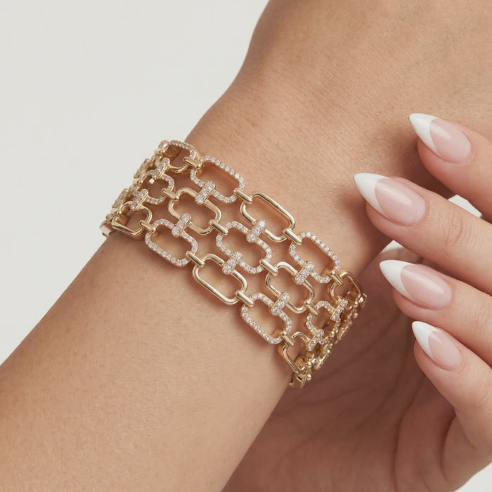 Nostalgia Diamond Bangle Bracelet in 14K Yellow Gold