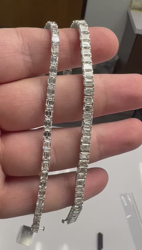 Emerald Platinum Diamond Bracelet in 18K White Gold