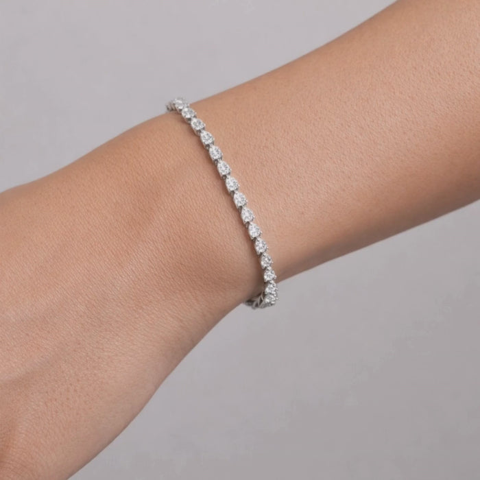 Pear Shaped Diamond Tennis Bracelet in 18K White Gold