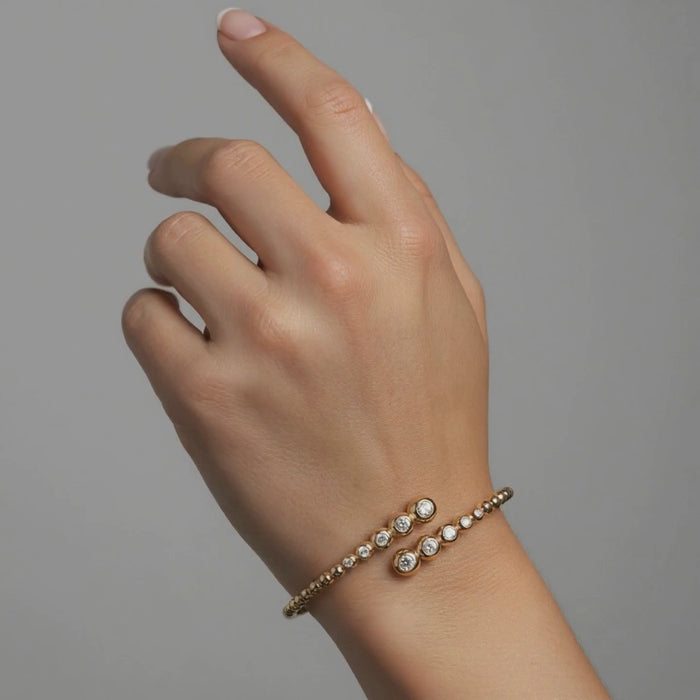 Shine Brilliant Bangle Bracelet in 14K Yellow Gold