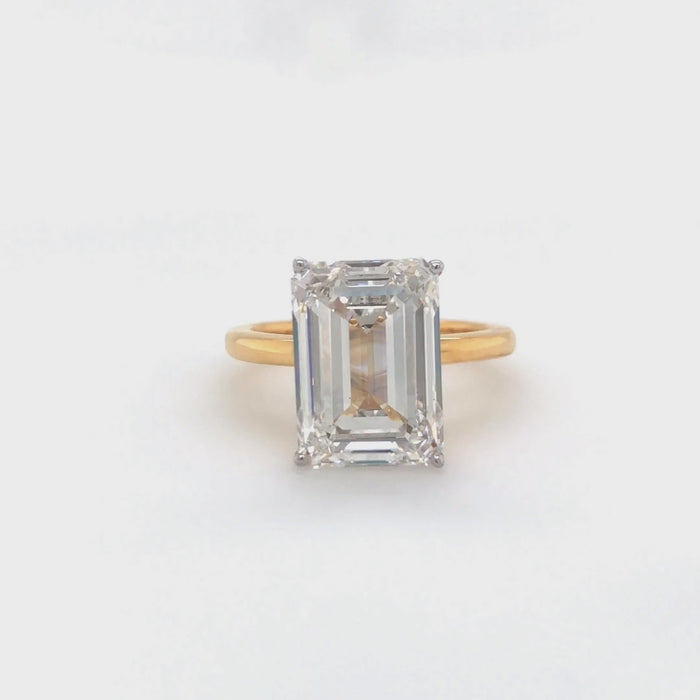 Emerald Cut Solitaire Diamond Ring in 18K Yellow Gold