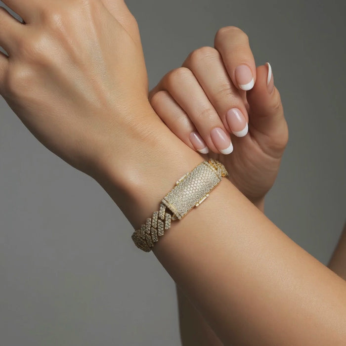 Round Cut Diamond Cuban Bracelet in 14K Yellow Gold