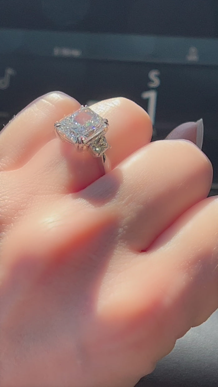 Platinum Diamond Radiant Ring in 18K White Gold