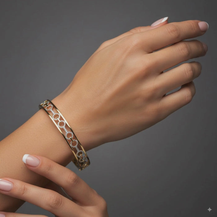 Link Luxe Diamond Bangle Bracelet in 14K Yellow Gold