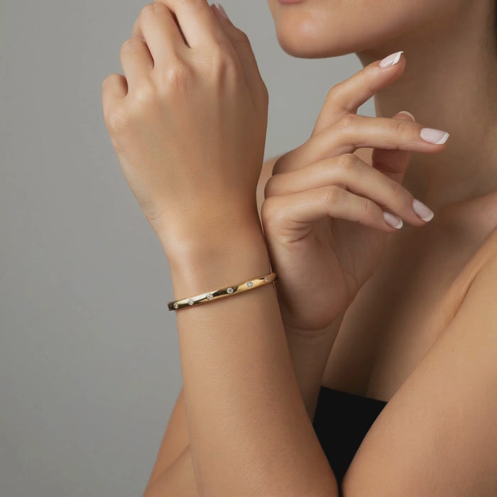 Ten Diamonds Bangle Bracelet in 14K Yellow Gold