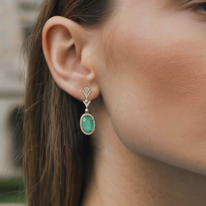 Vintage Drop Oval Emerald Earrings in 14K Yellow Gold