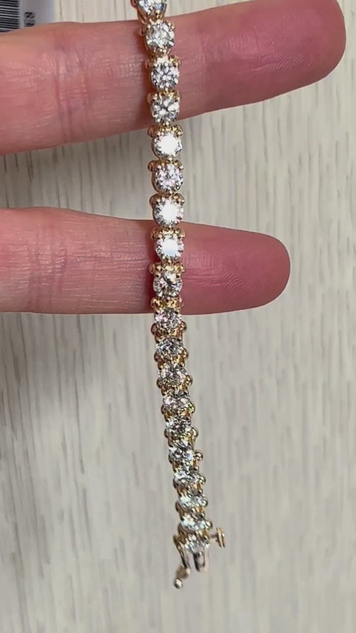 Signature Round Diamond Tennis Bracelet in 14K Yellow Gold