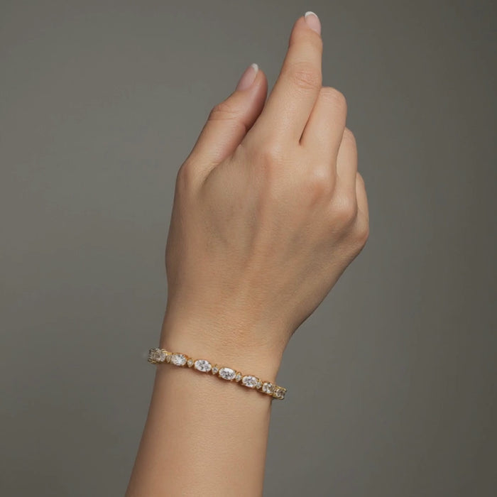 Oval Cut Diamond Tennis Bracelet in 14K Gold