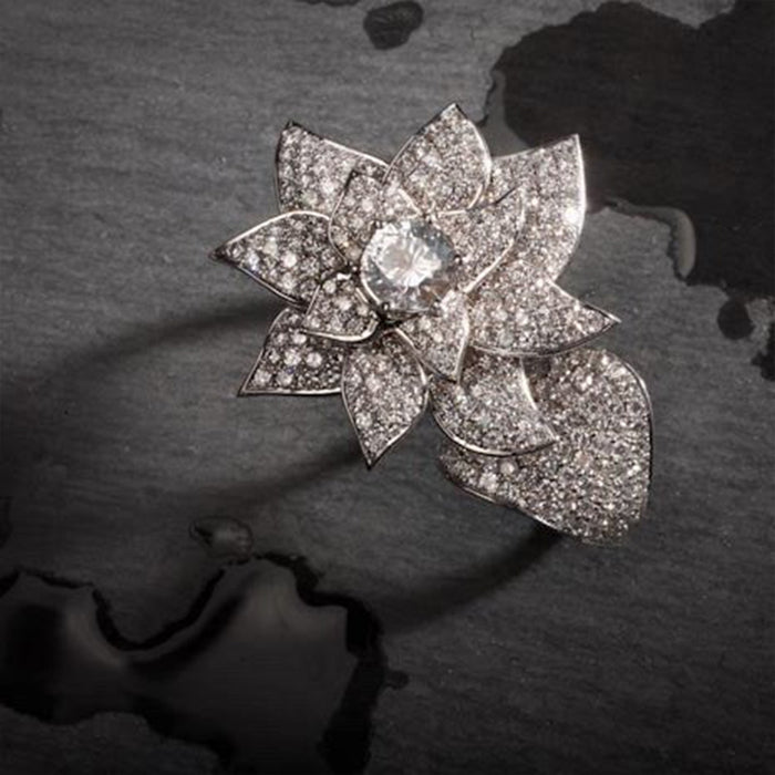 Double Finger Flower Diamond Ring in 18K White Gold